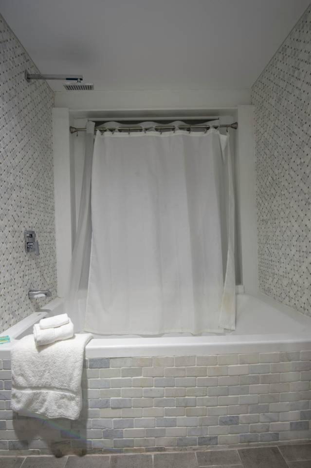 ניו אורלינס 4 Bedroom - Sleeps 8! Celebrity Villa Next To Frenchman St מראה חיצוני תמונה