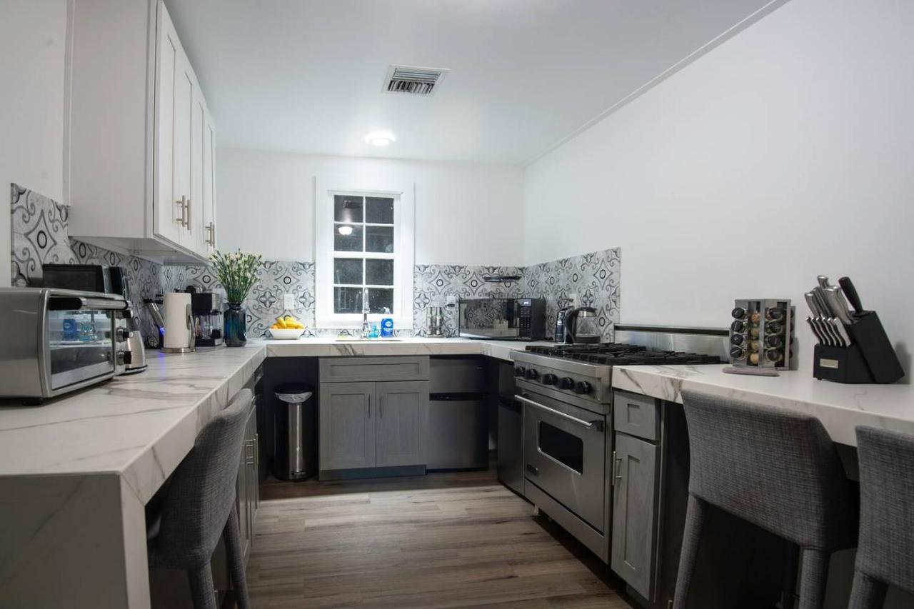 ניו אורלינס 4 Bedroom - Sleeps 8! Celebrity Villa Next To Frenchman St מראה חיצוני תמונה